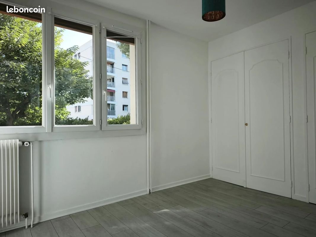 Appartement à louer, 50m², Marseille 8ème