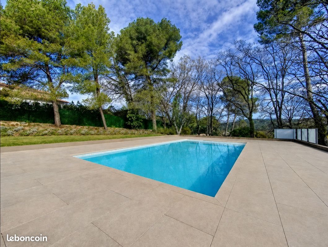 Appartement à louer, 63m², Mougins