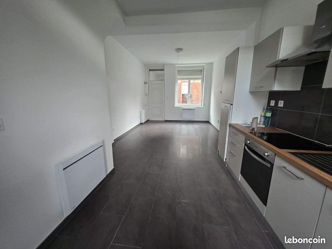 Maison à louer, 71m², Crespin