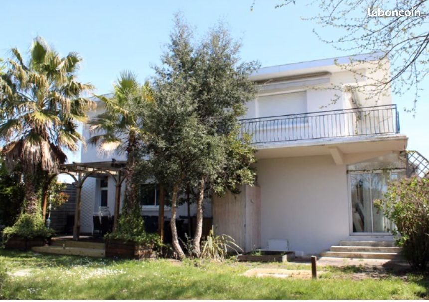 Maison à vendre, 340m², Arès