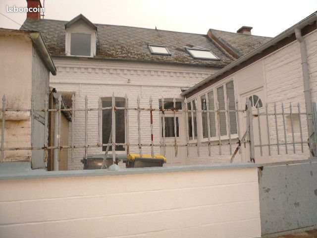 Maison à louer, 78m², Solesmes