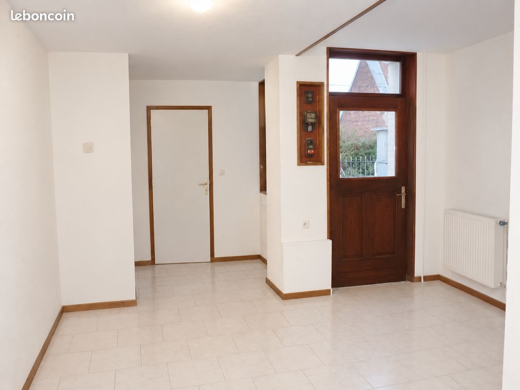 Maison à louer, 78m², Solesmes