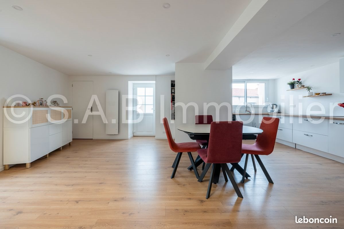 Maison à vendre, 139m², Pérignat-sur-Allier