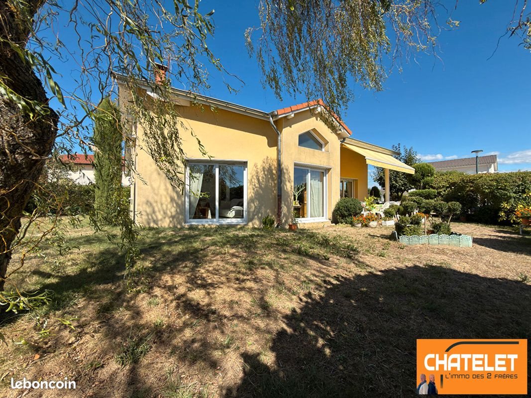 Maison à vendre, 125m², Certines