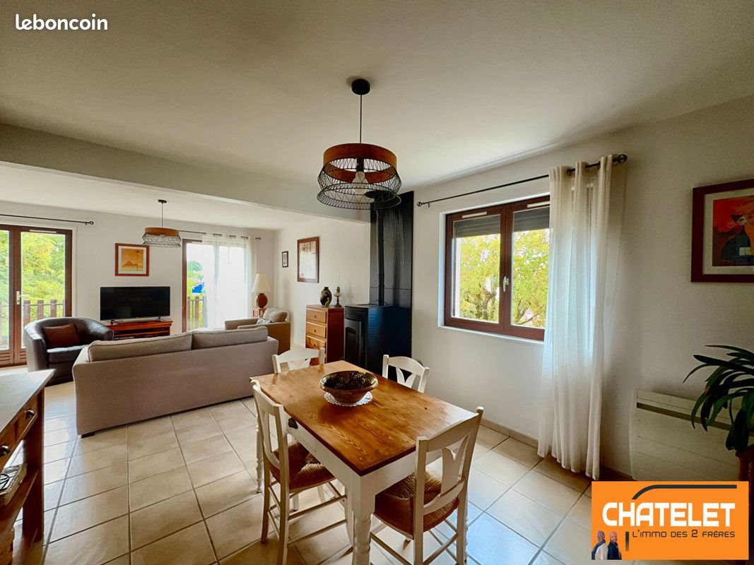 Maison à vendre, 137m², Péronnas