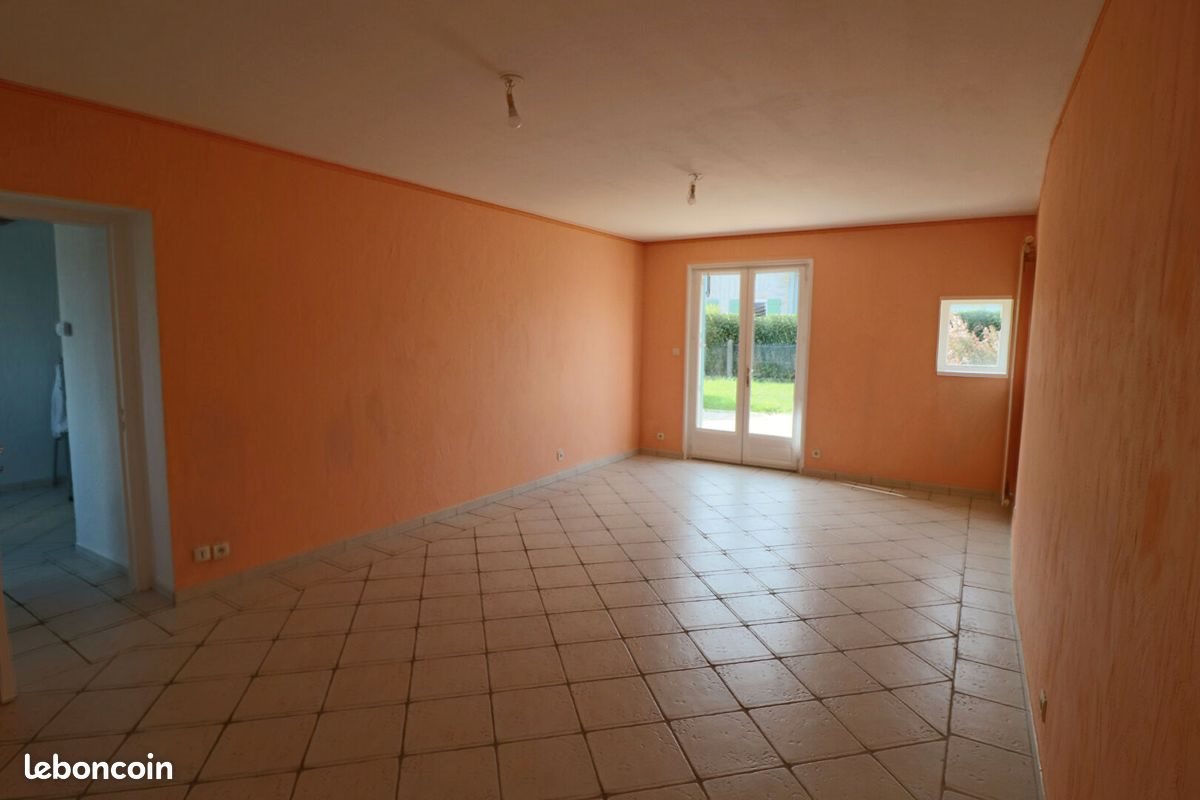 Maison à louer, 105m², Montagnat