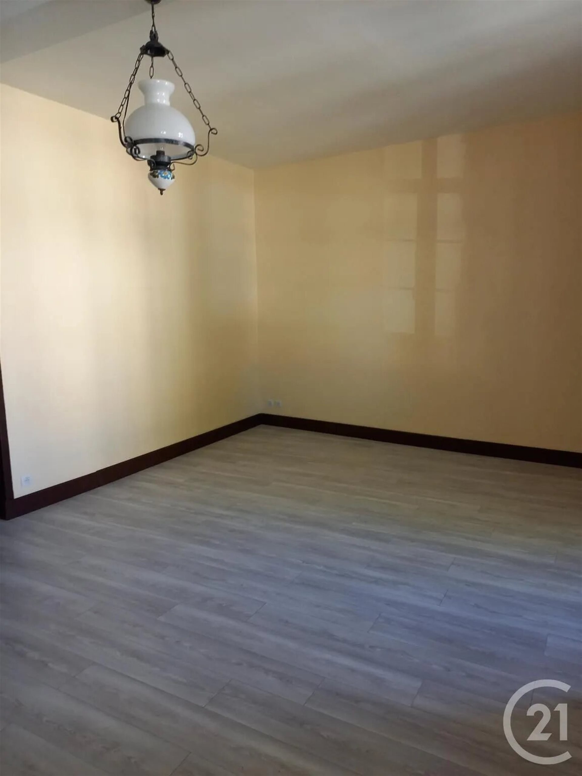 Appartement à louer, 97m², Chalabre