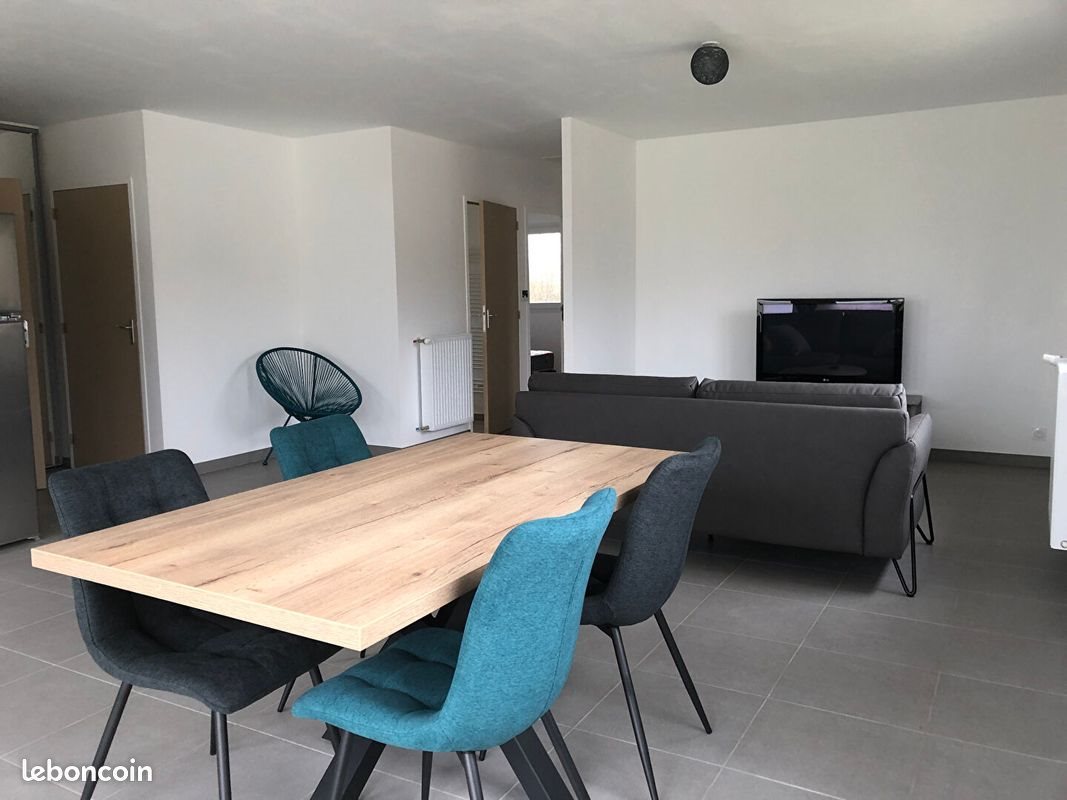 Maison à louer, 76m², Ploudalmézeau