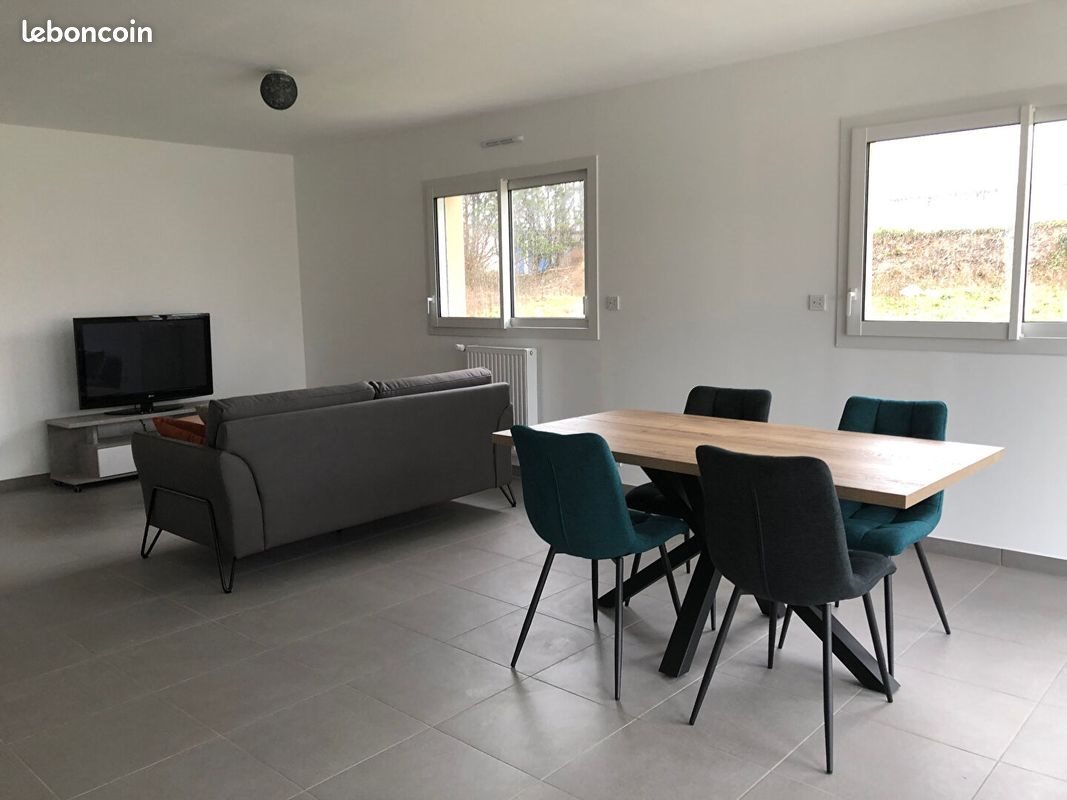 Maison à louer, 76m², Ploudalmézeau