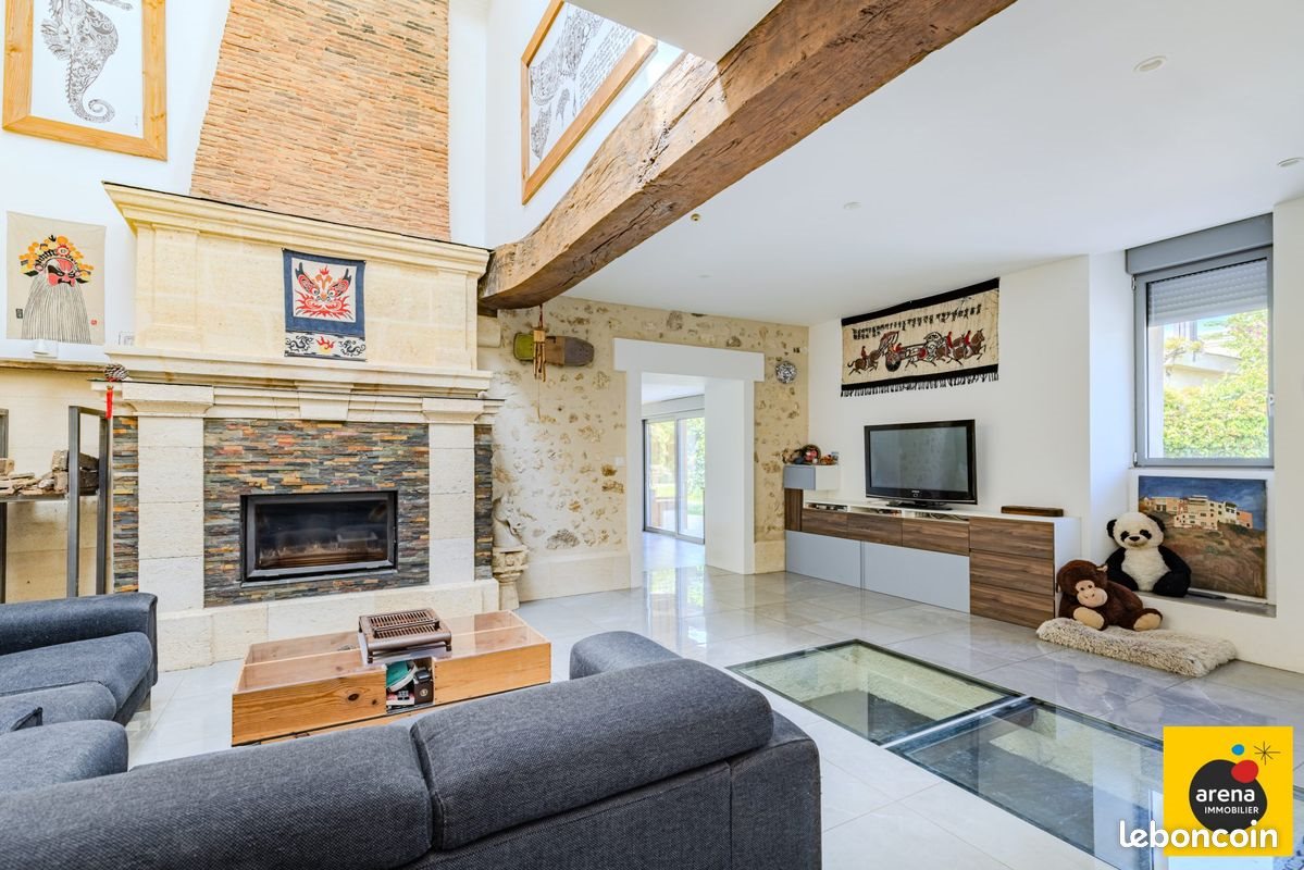 Maison à vendre, 300m², Saint-Caprais-de-Bordeaux