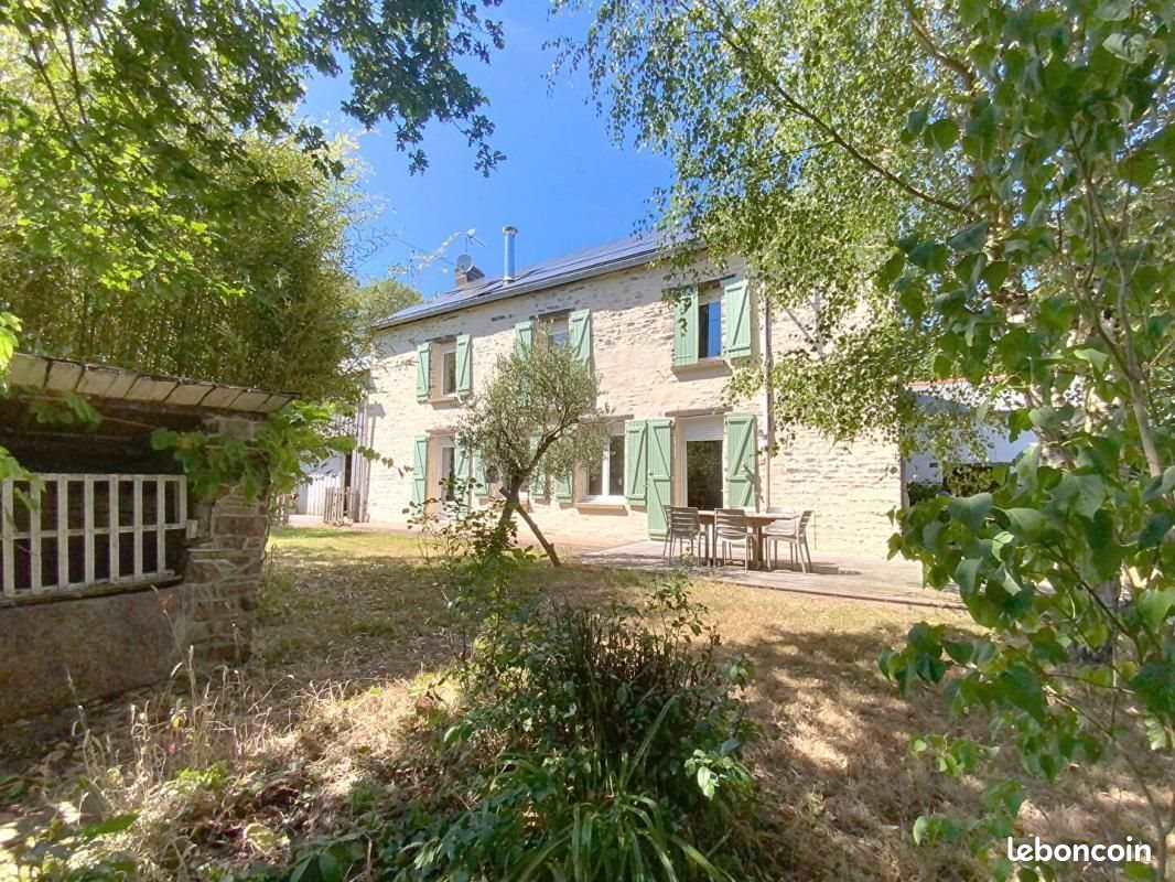 Maison à vendre, 241m², Plélan-le-Grand