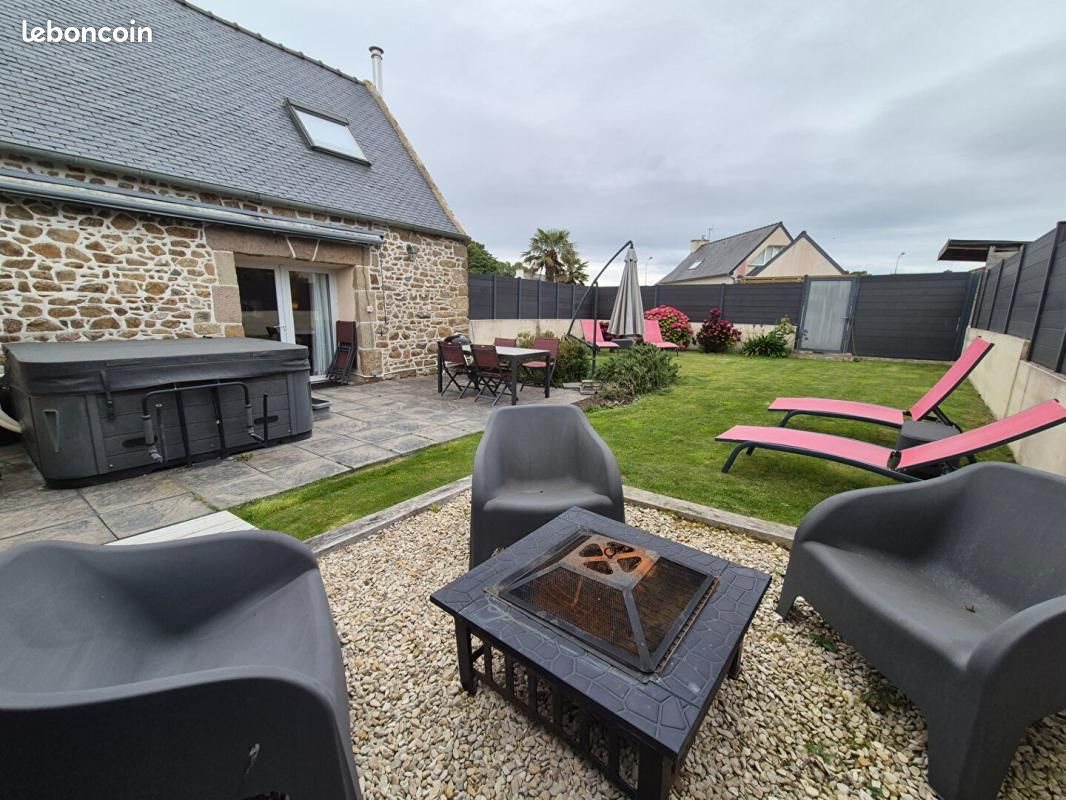 Maison à vendre, 125m², Trélévern