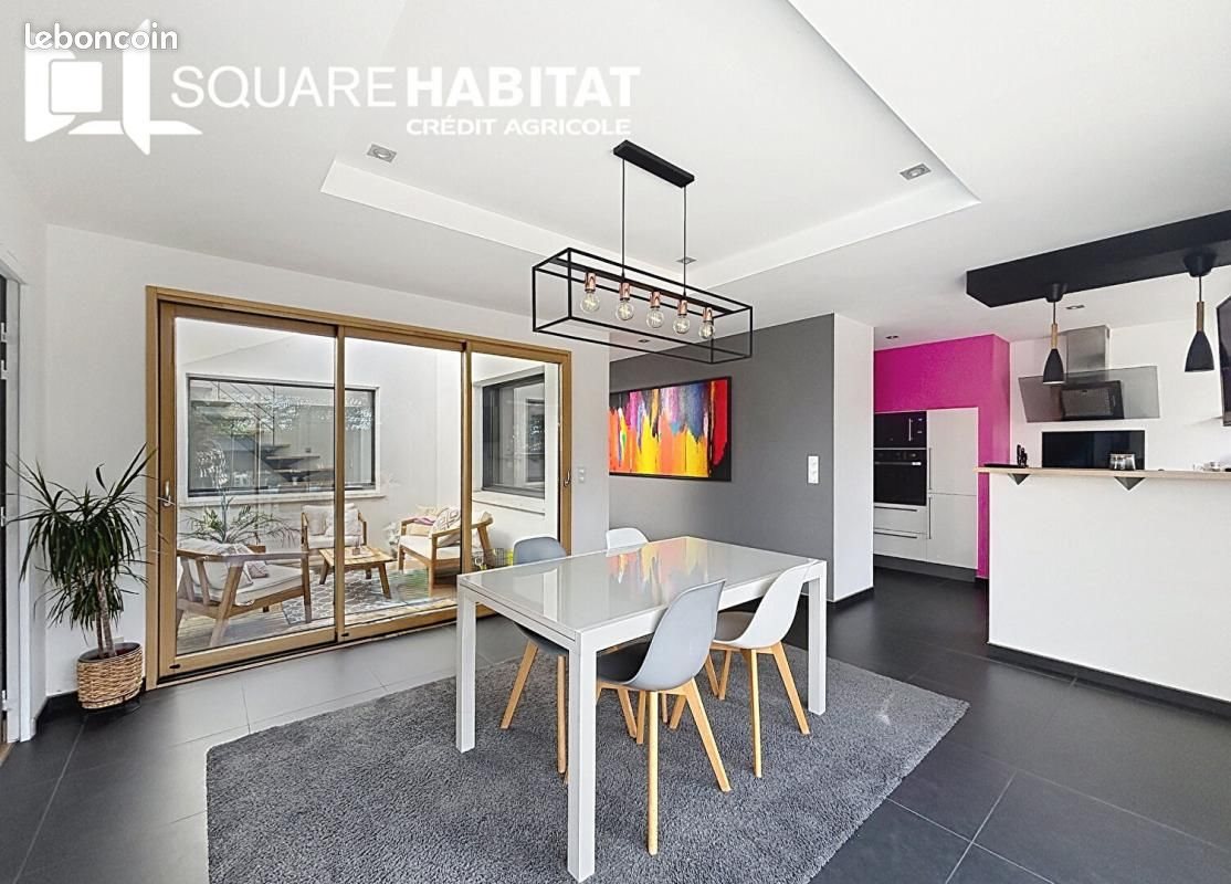 Maison à vendre, 137m², Saint-Trimoël