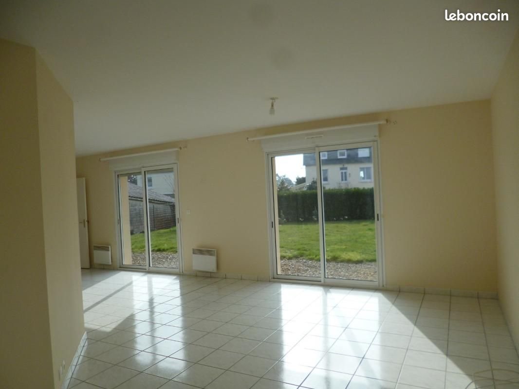 Maison à louer, 74m², Bégard