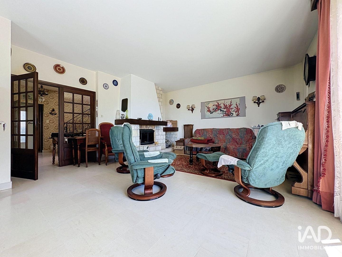 Maison à vendre, 176m², Désertines