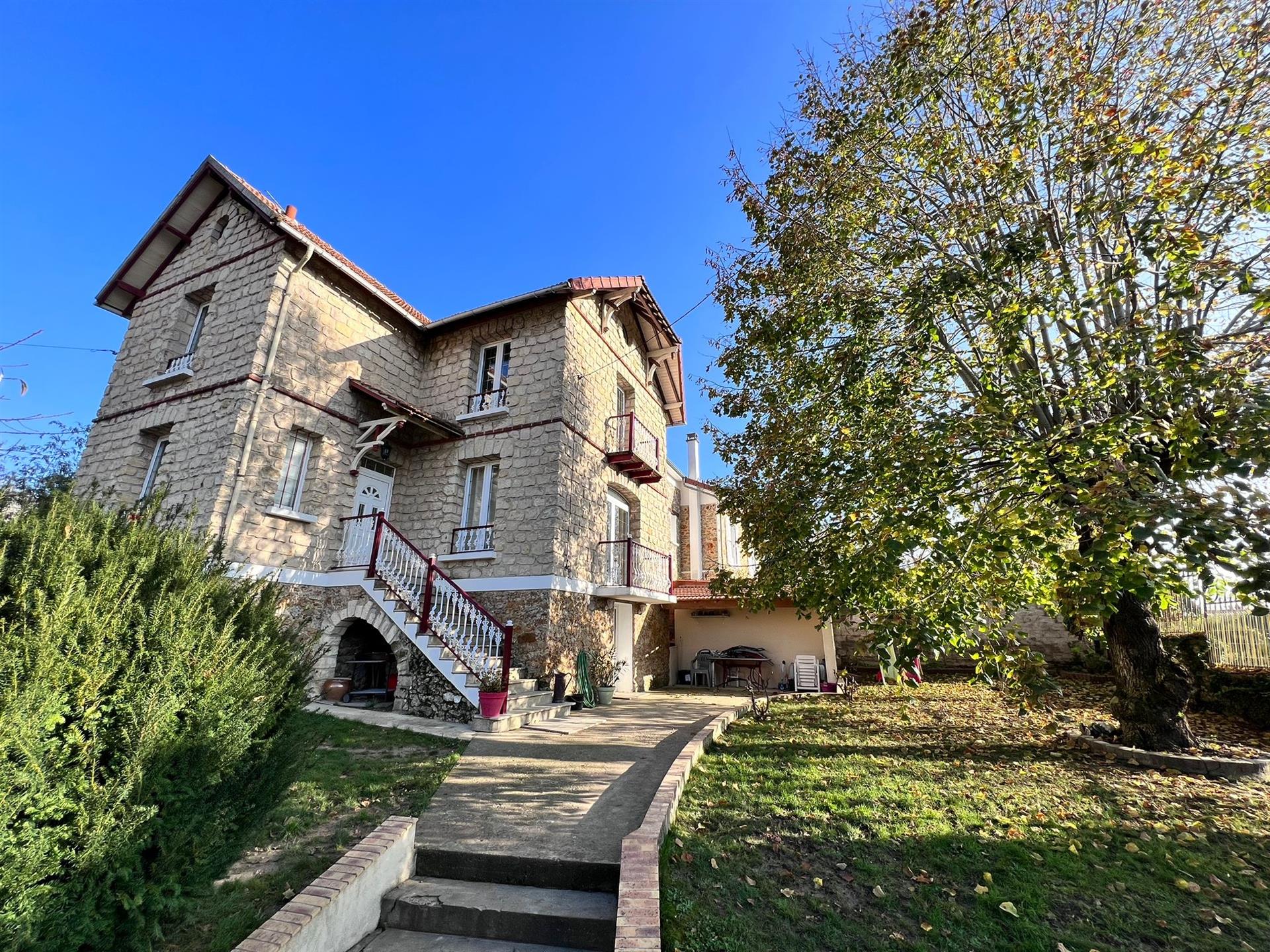 Maison à vendre, 110m², Couilly-Pont-aux-Dames