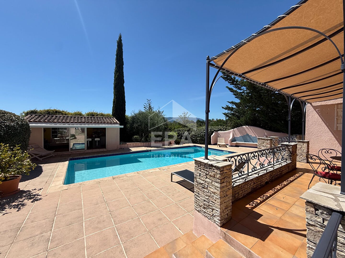 Maison à vendre, 125m², Saint-Maximin-la-Sainte-Baume
