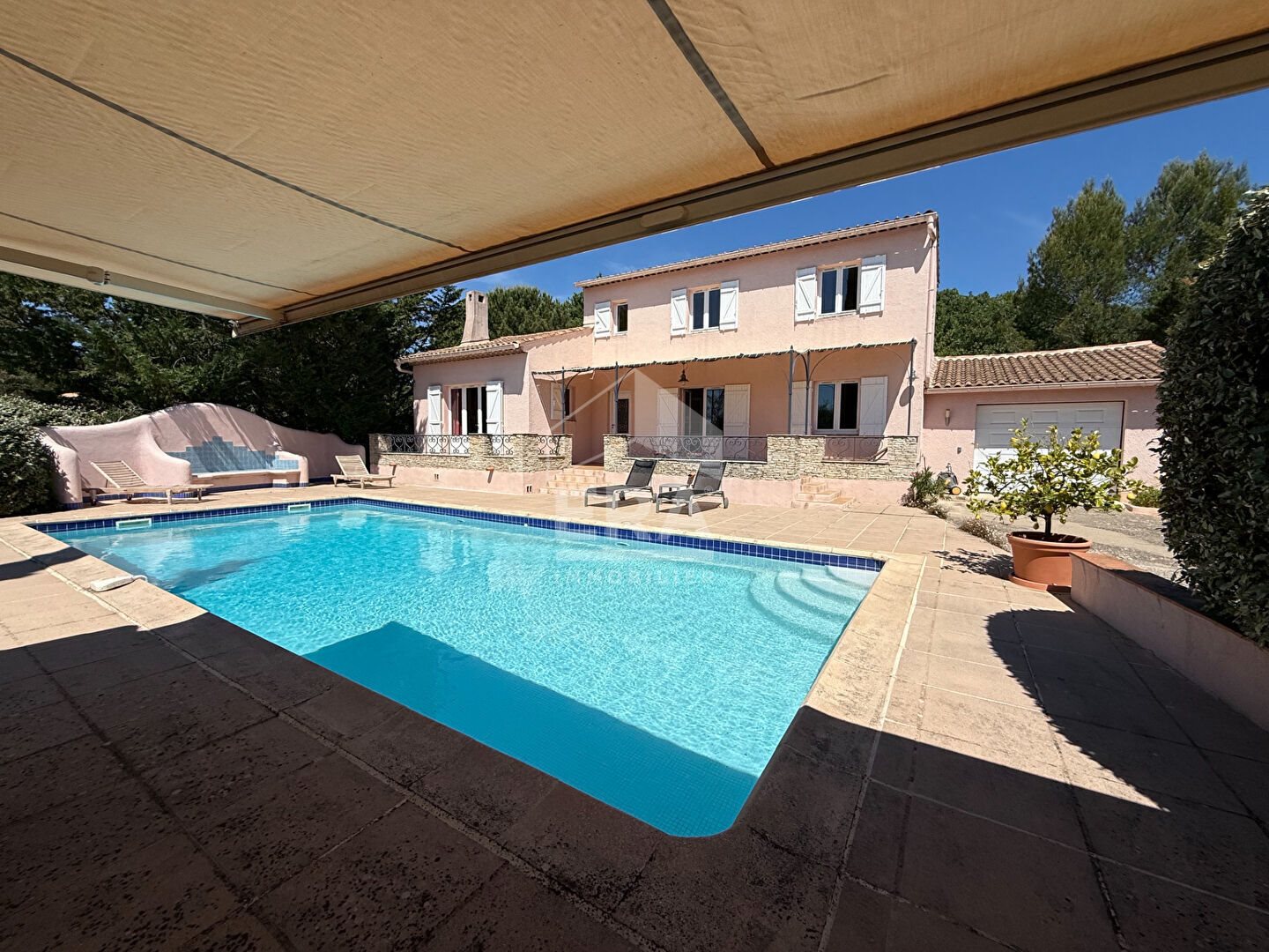 Maison à vendre, 125m², Saint-Maximin-la-Sainte-Baume