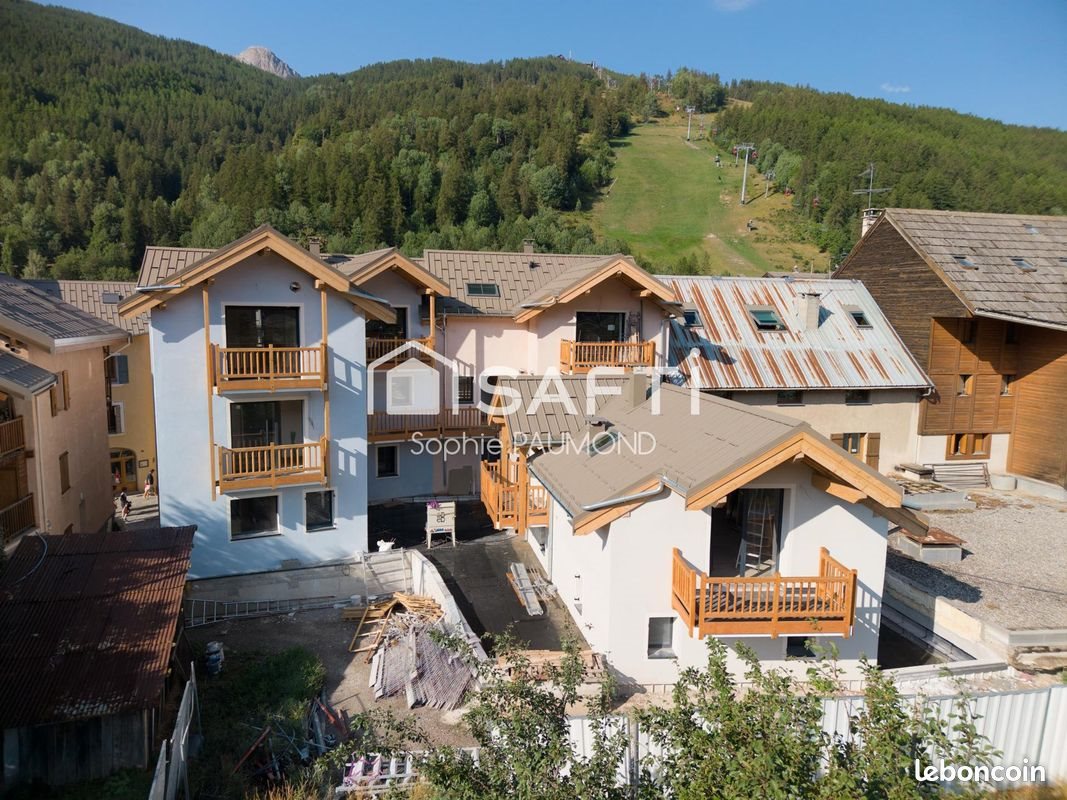 Maison à vendre, 92m², Saint-Chaffrey