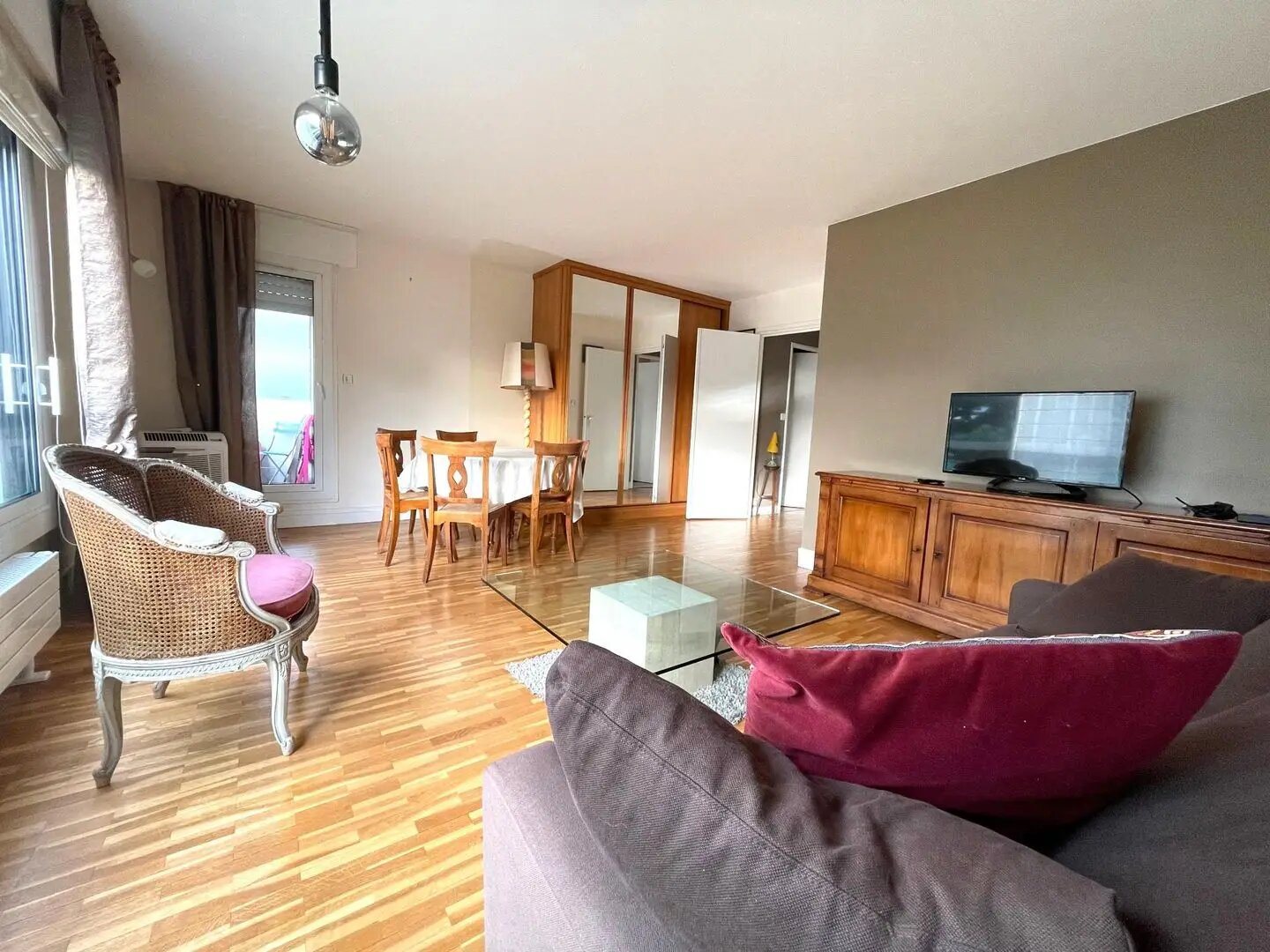 Appartement à louer, 56m², Courbevoie
