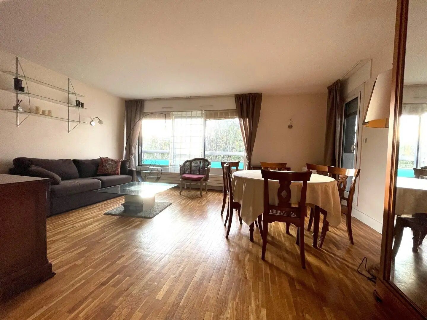 Appartement à louer, 56m², Courbevoie