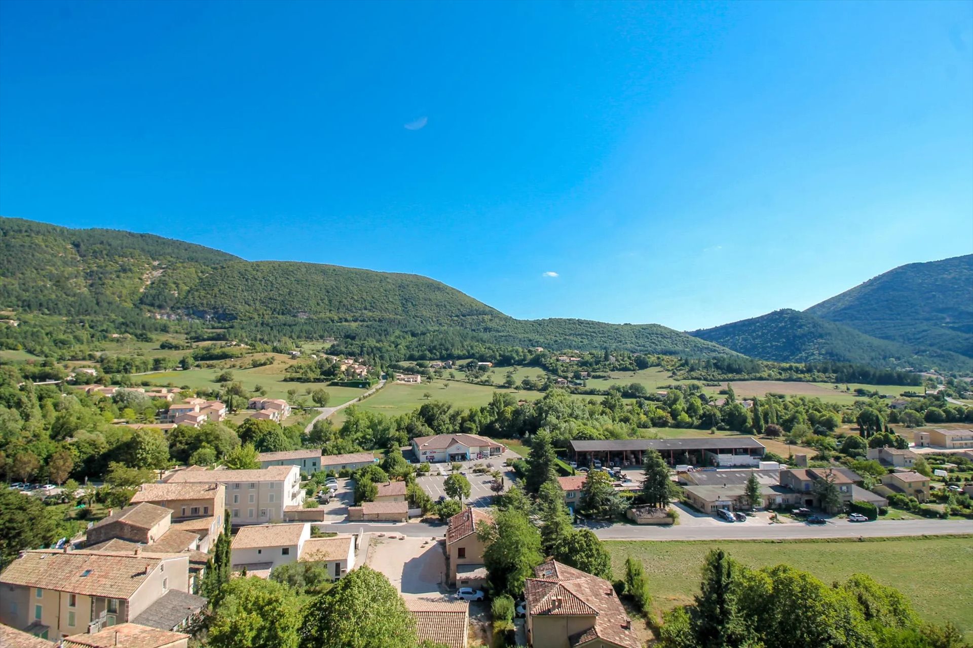 Maison à vendre, 90m², Montbrun-les-Bains
