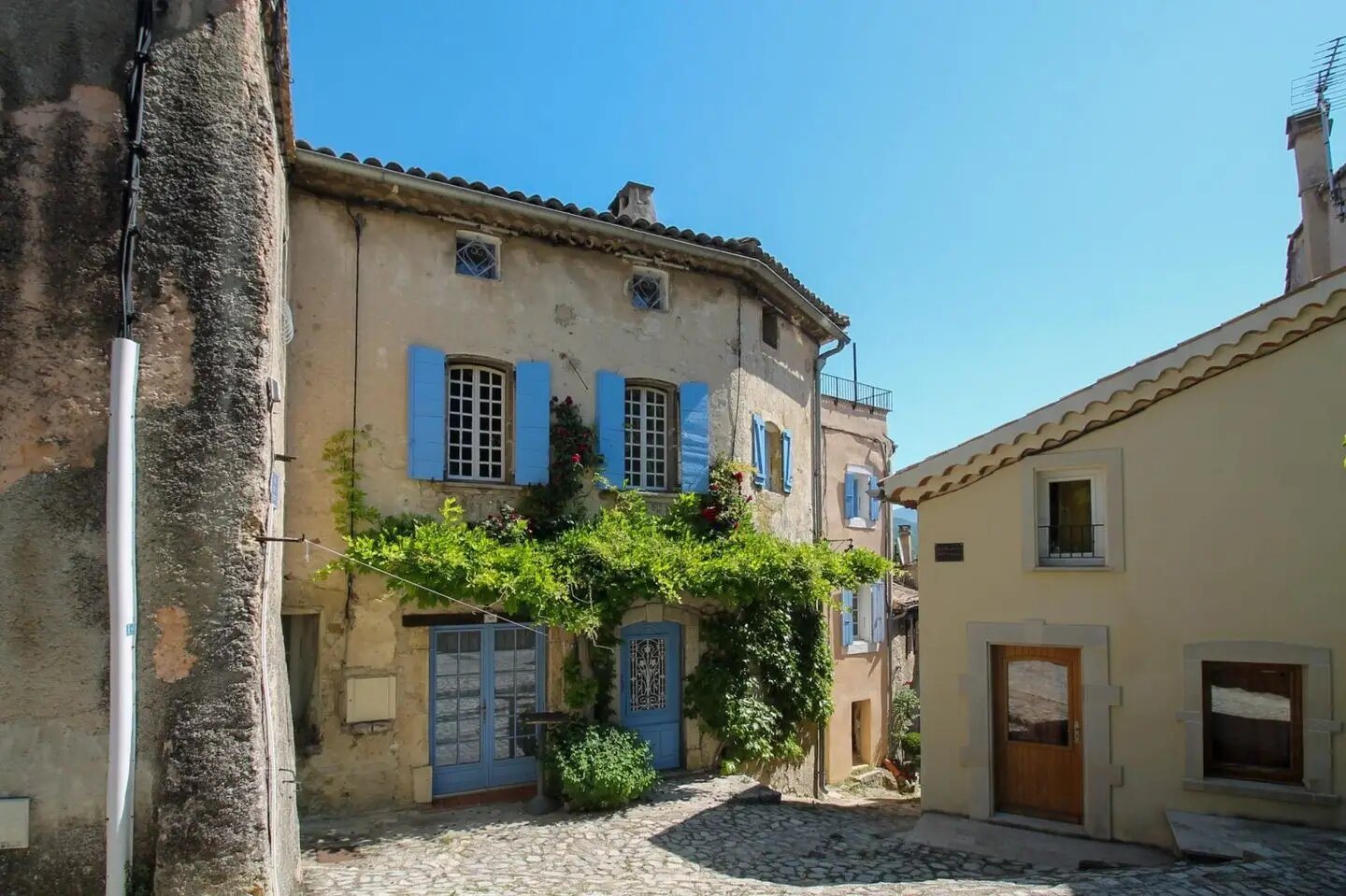 Maison à vendre, 461m², Savoillan