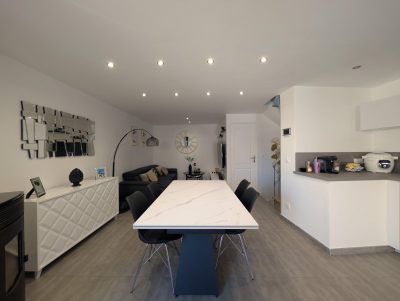 Maison à vendre, 2m², Alignan-du-Vent