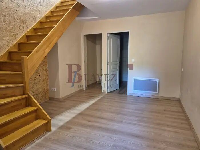 Appartement à louer, 59m², Argentat
