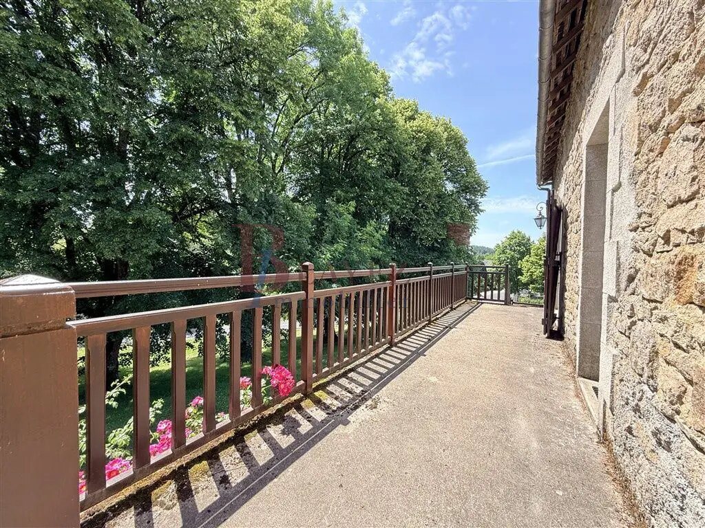 Maison à vendre, 210m², Peyrelevade