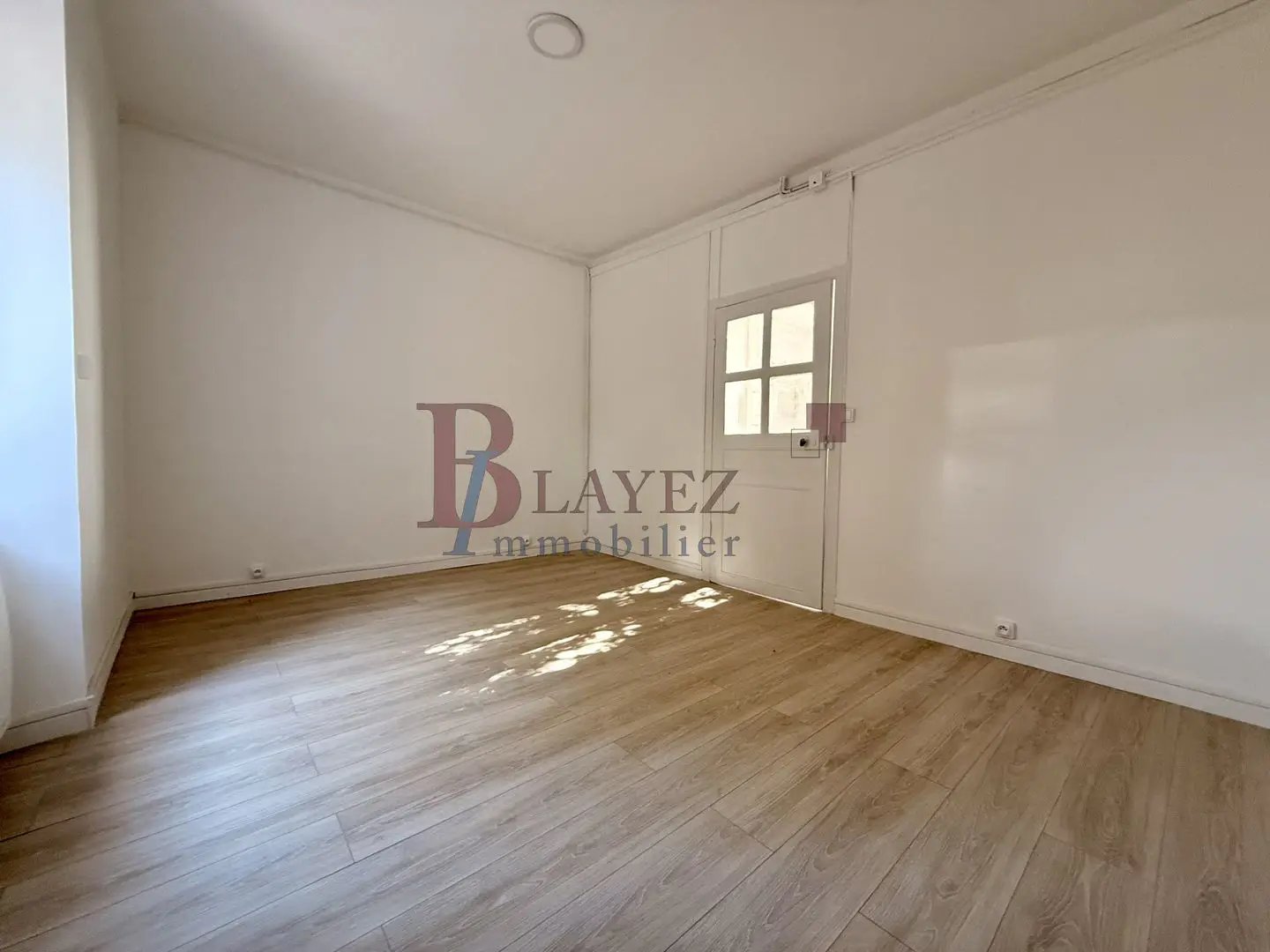 Appartement à louer, 32m², Merlines
