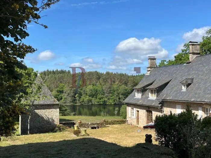 Maison à vendre, 1000m², Marcillac-la-Croisille