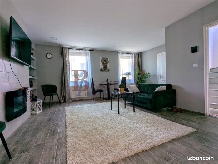 Maison à vendre, 146m², Bourg-Lastic