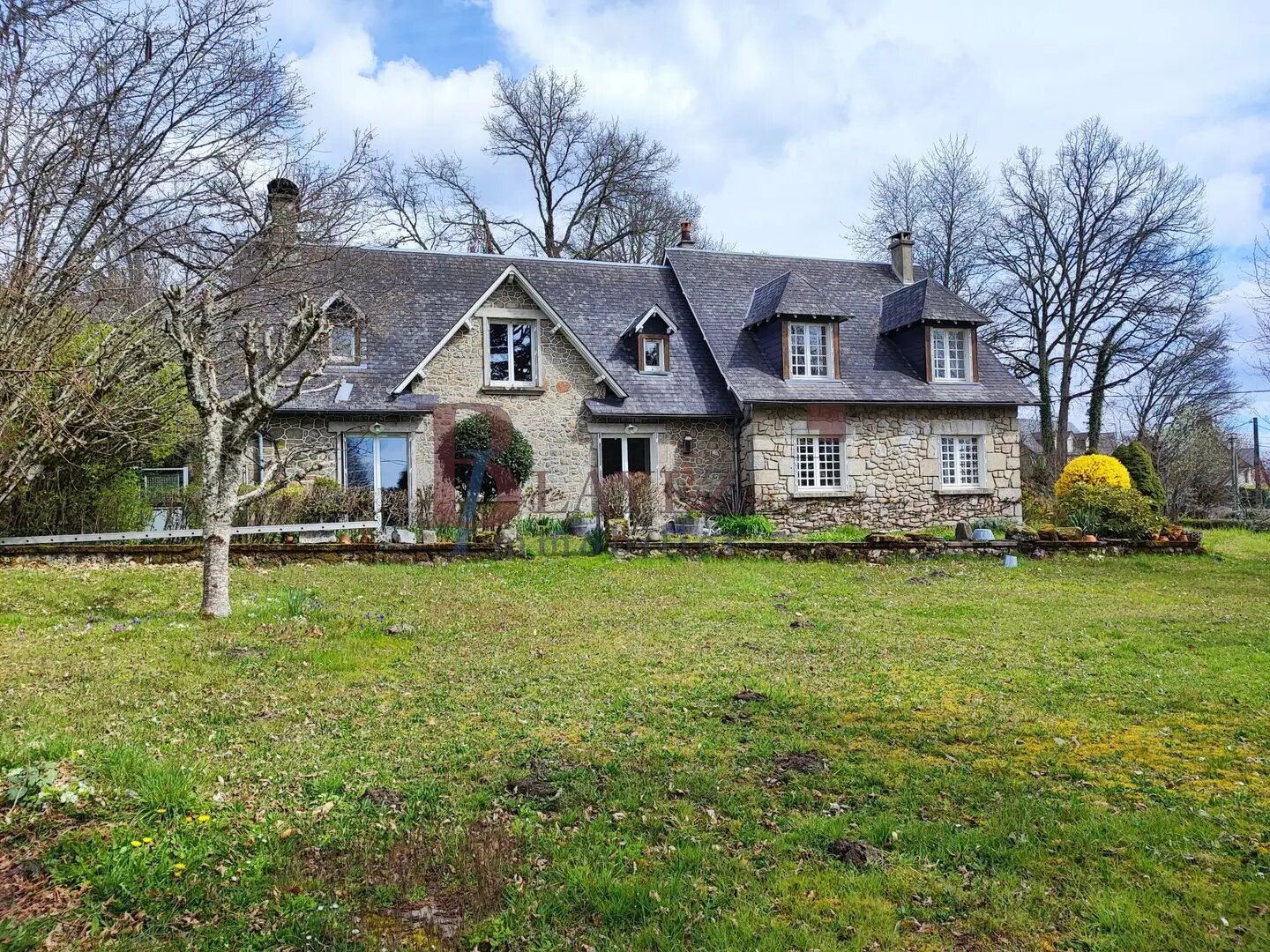 Maison à vendre, 196m², Liginiac