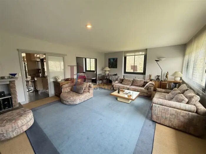 Maison à vendre, 232m², Saint-Exupéry-les-Roches