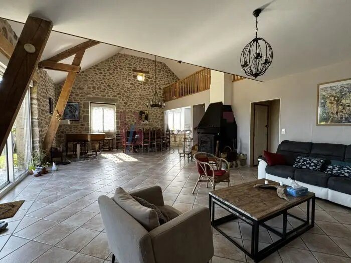 Maison à vendre, 324m², Égletons