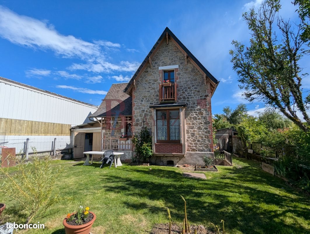 Maison à vendre, 67m², Ussel