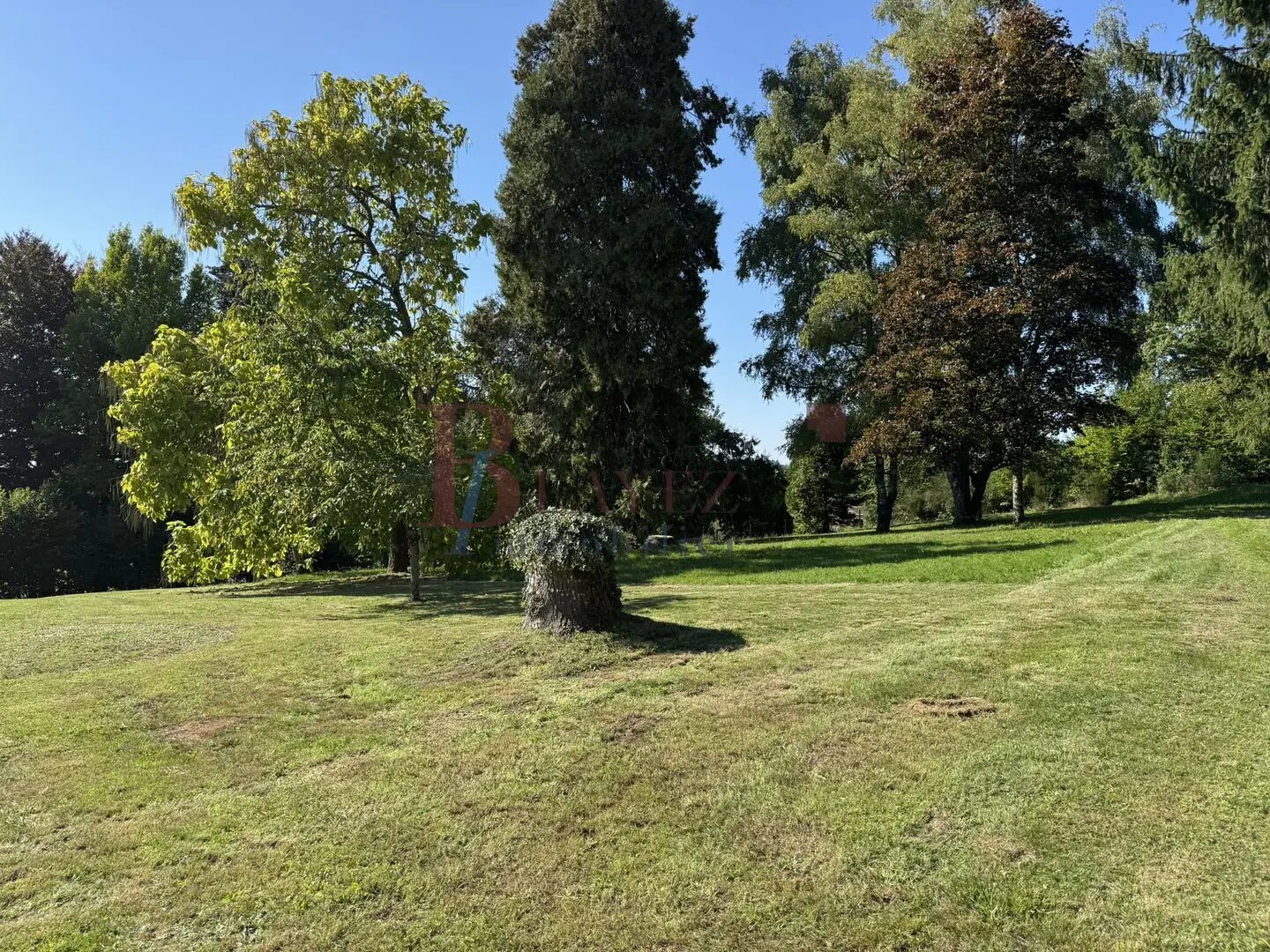 Maison à vendre, 306m², Marcillac-la-Croisille