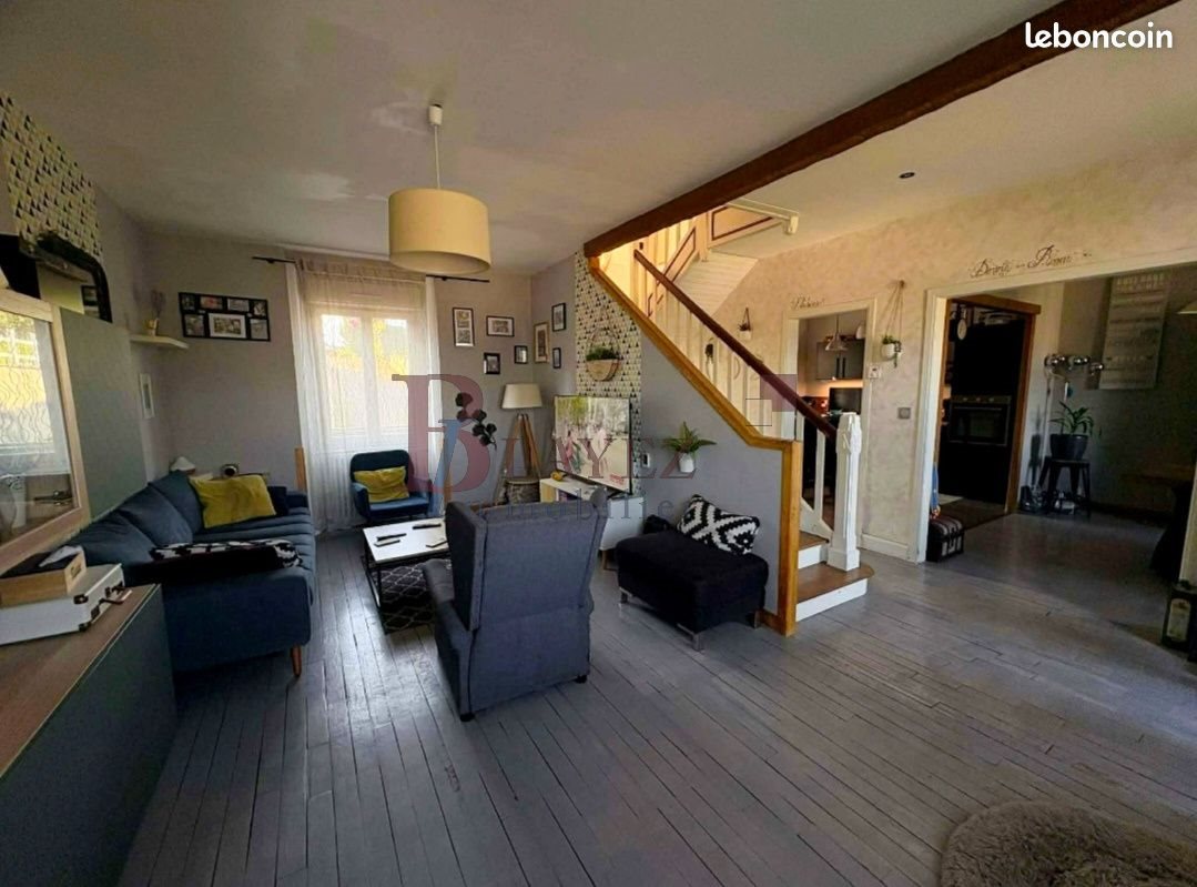 Maison à vendre, 101m², Ussel