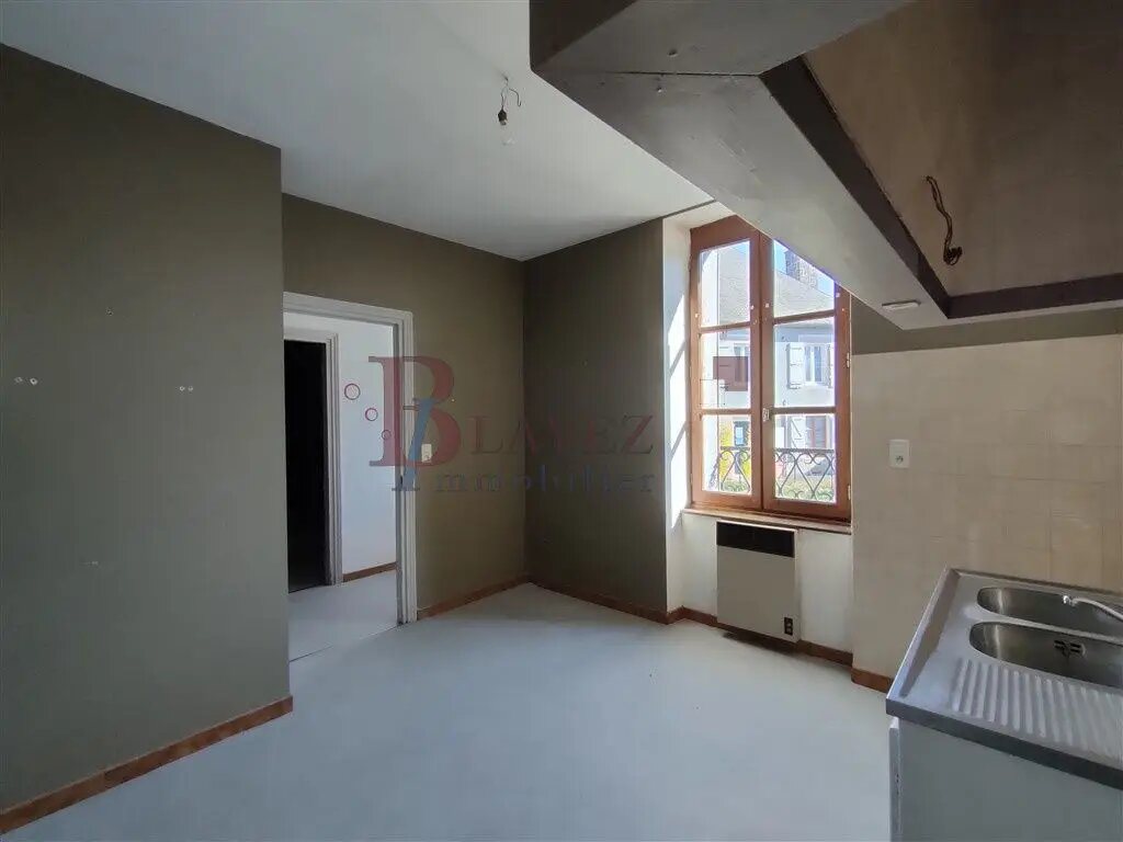 Maison à vendre, 86m², Sornac