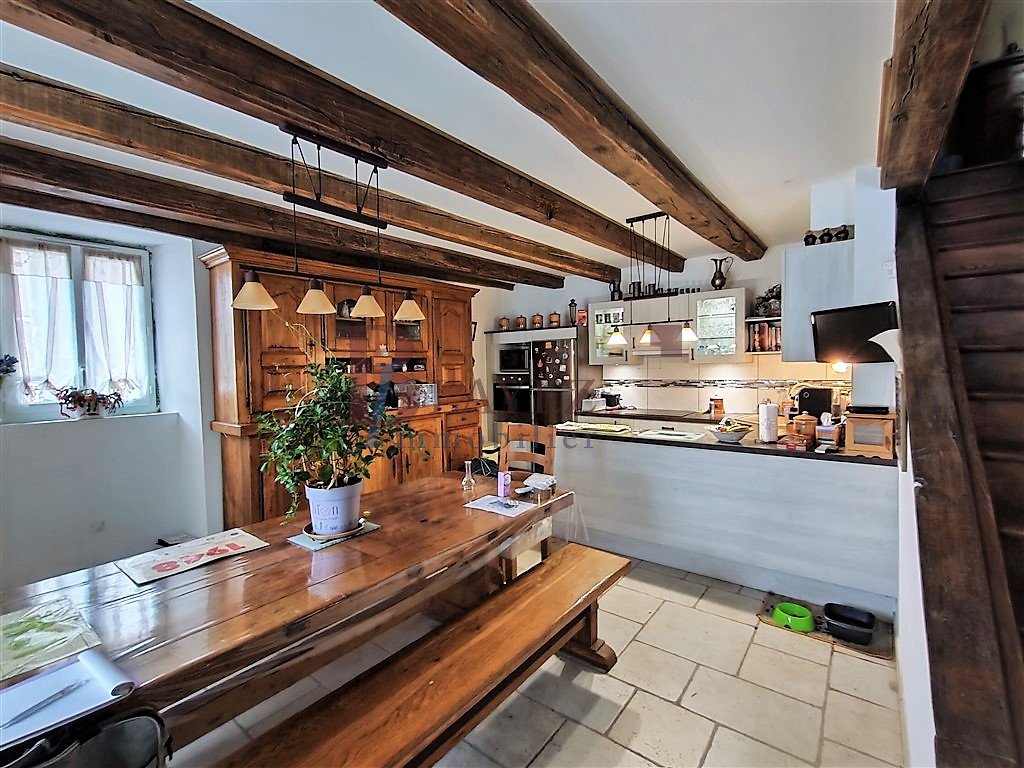 Maison à vendre, 118m², Saint-Merd-la-Breuille