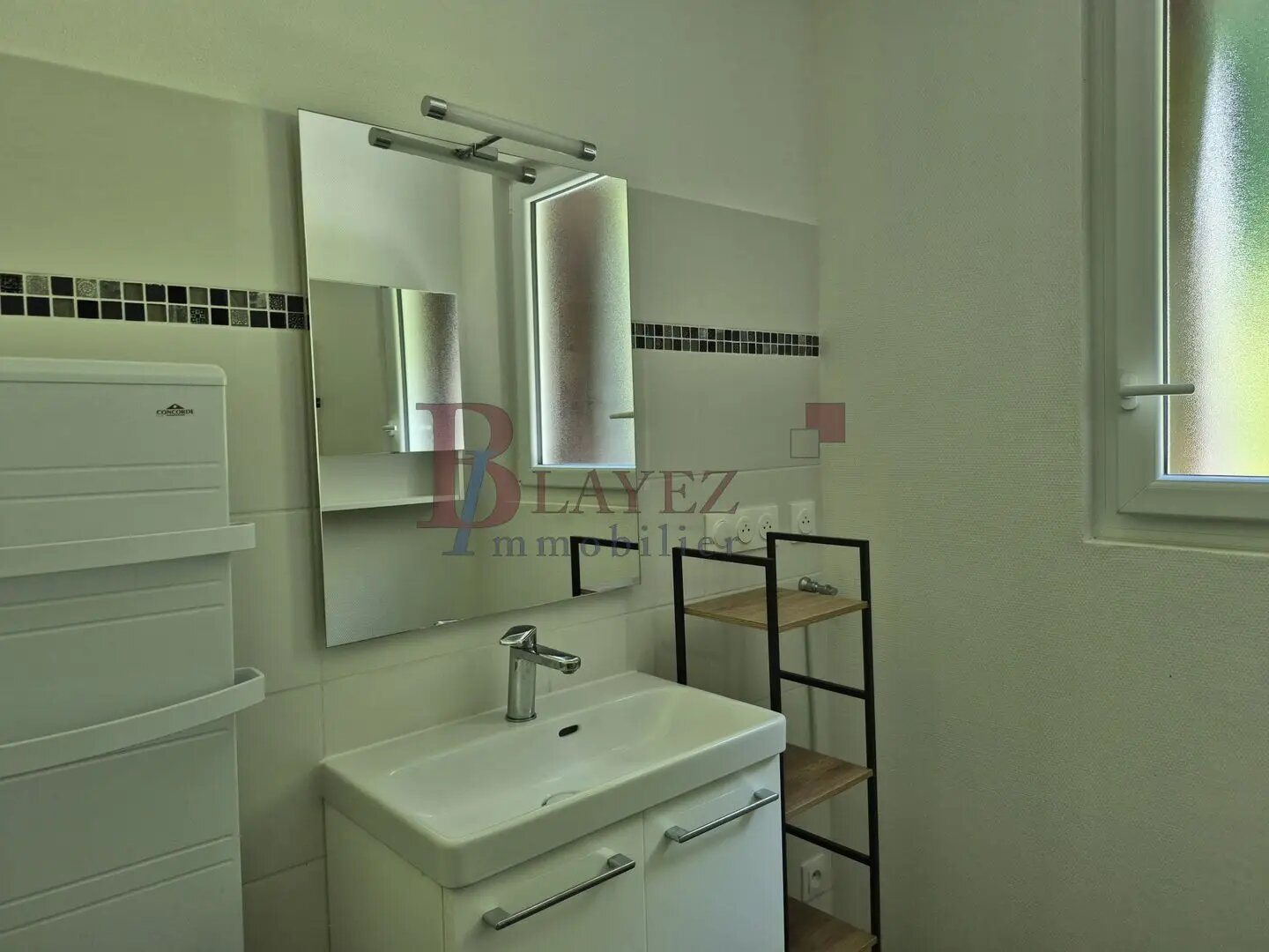 Appartement à louer, 61m², Cornil