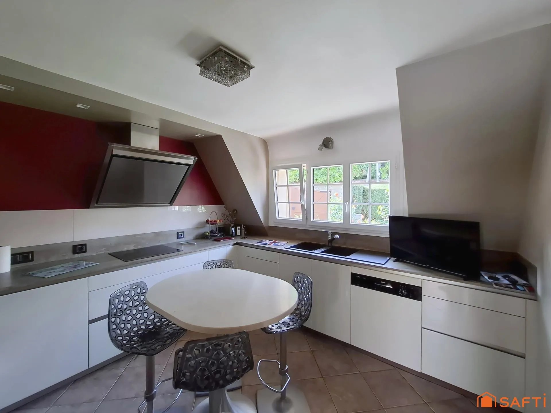 Maison à vendre, 145m², Saint-Pierre-de-Bailleul