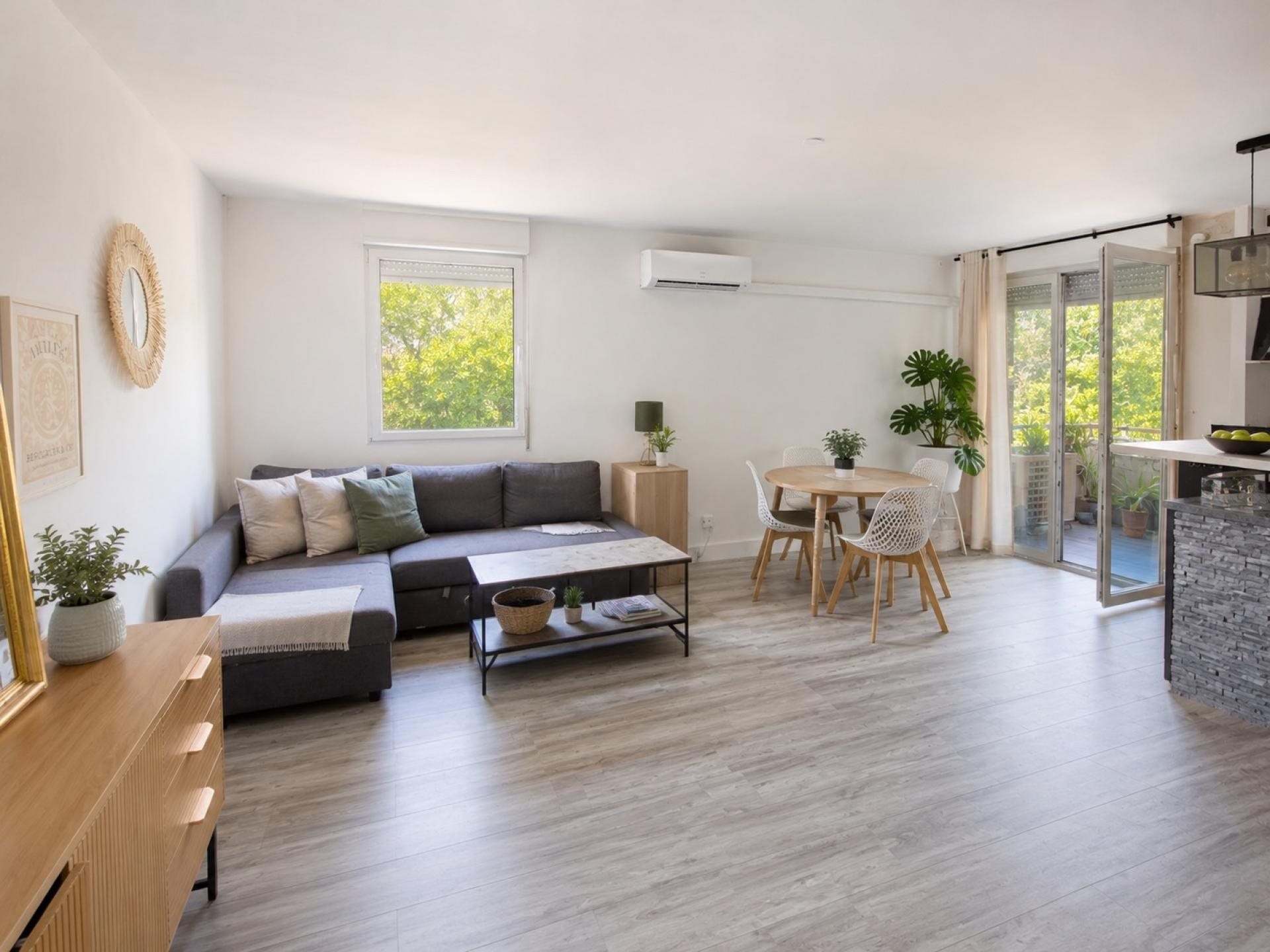 Appartement à vendre, 64m², Poussan
