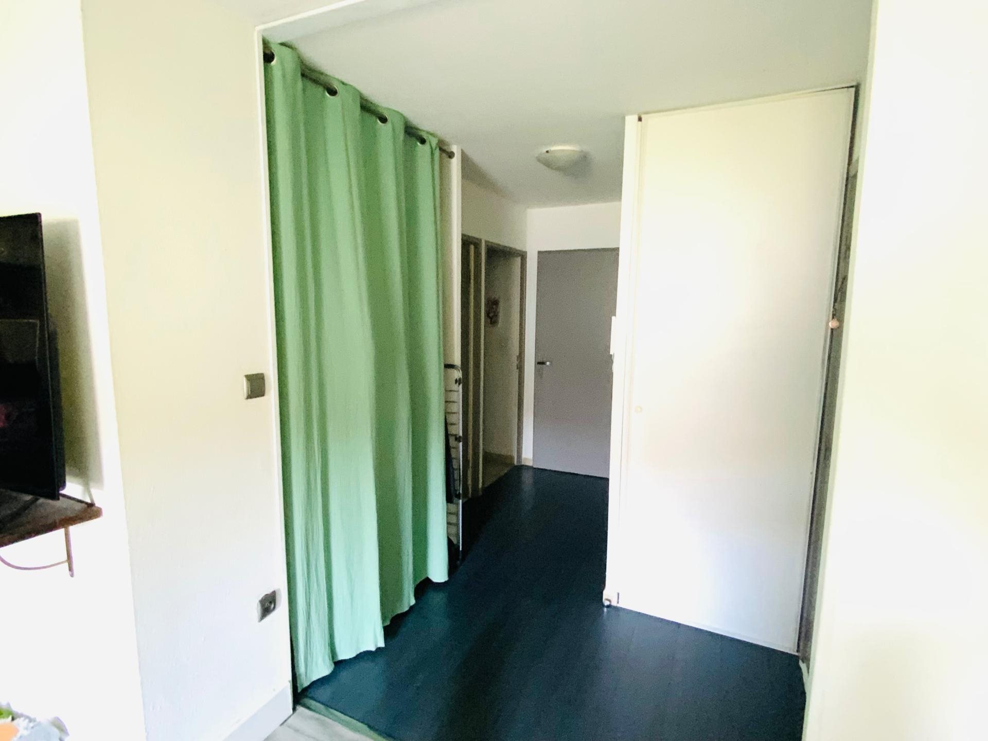 Appartement à vendre, 64m², Poussan