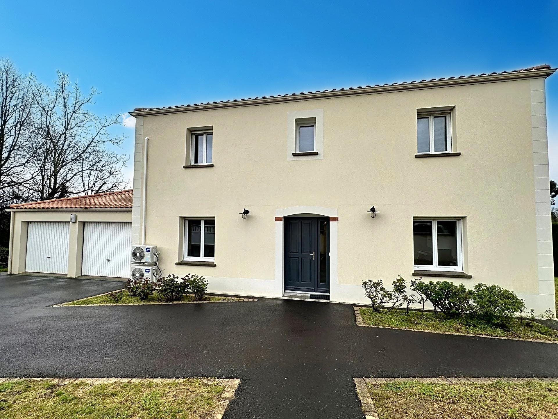 Maison à vendre, 143m², Montbert
