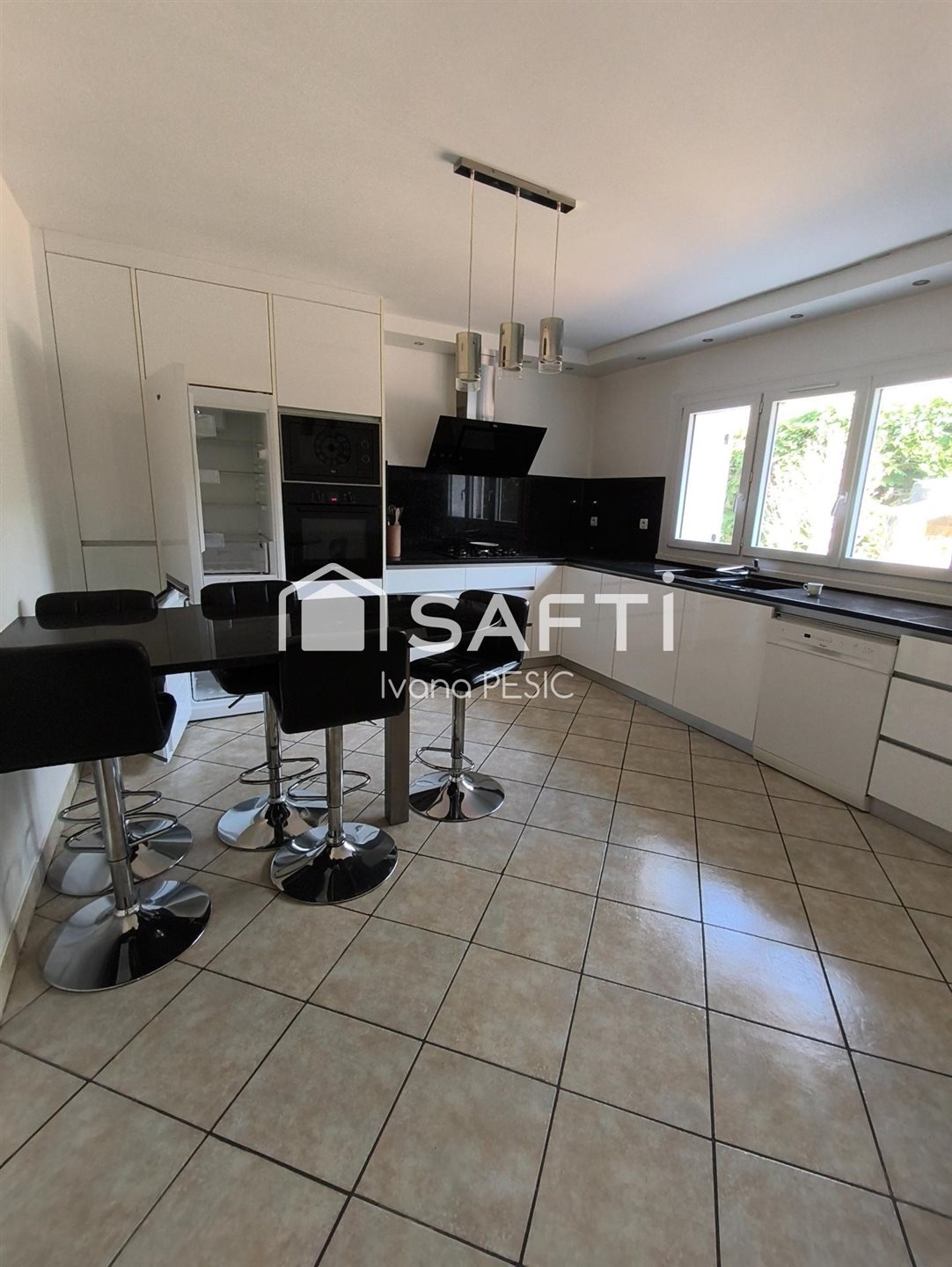 Maison à vendre, 175m², Saint-Jean-de-la-Ruelle