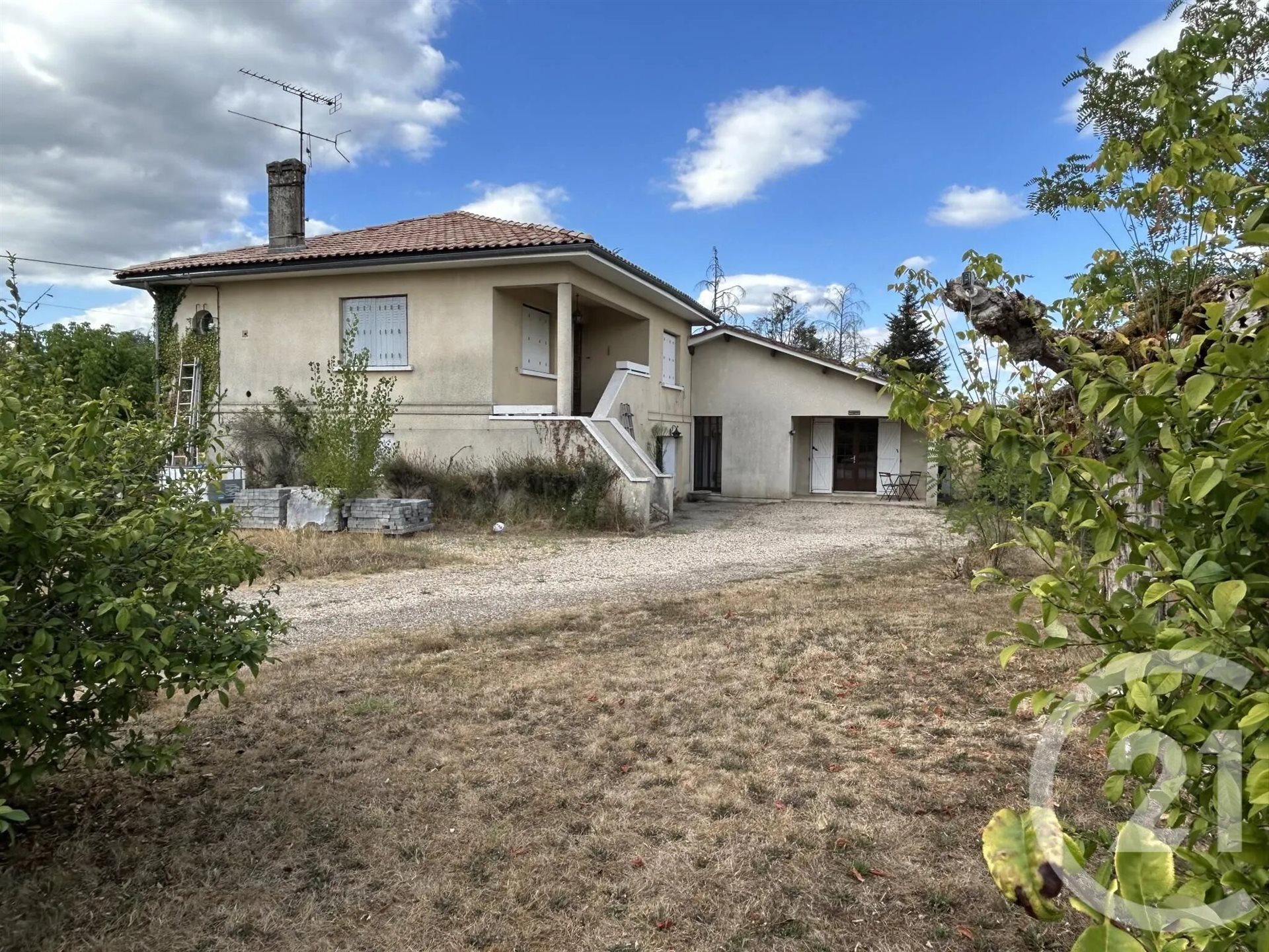 Maison à vendre, 205m², Les Eglisottes-et-Chalaures