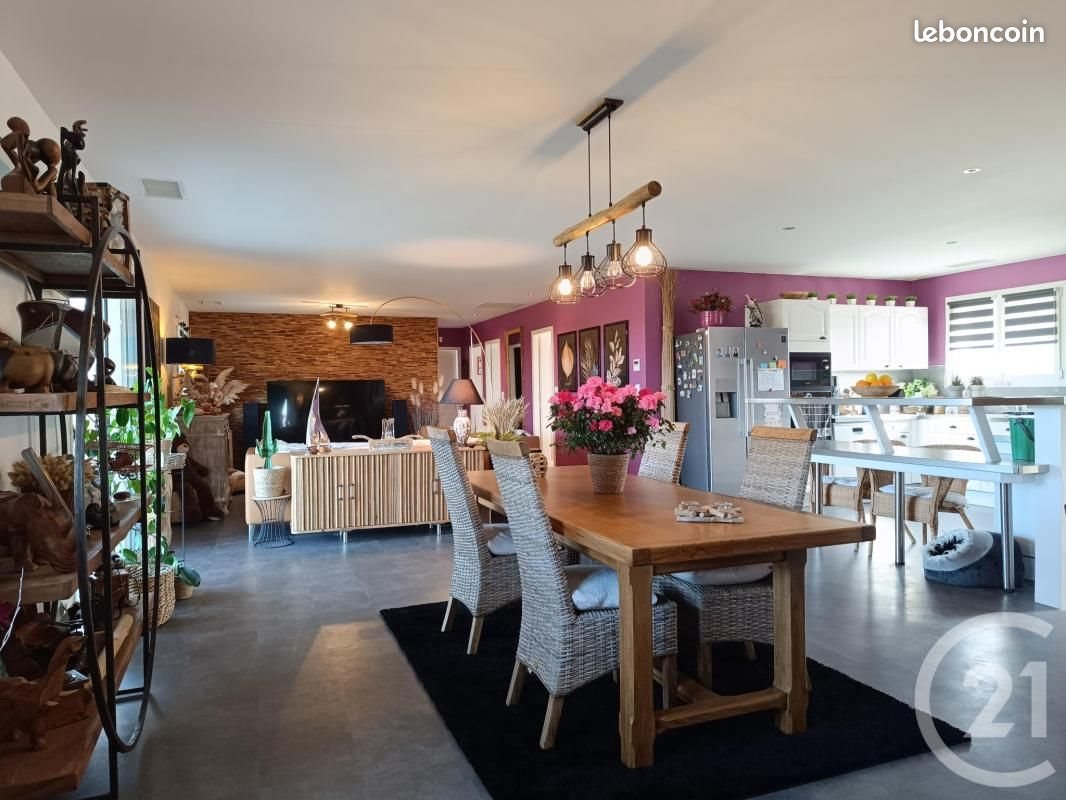 Maison à vendre, 144m², Bayas