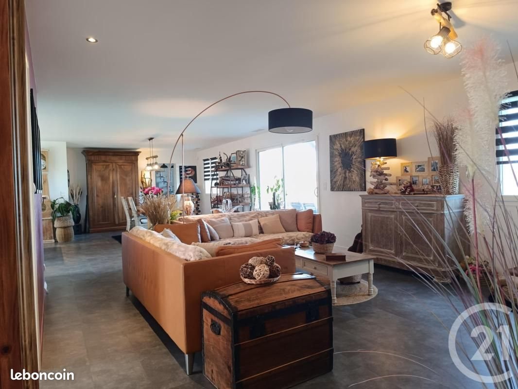 Maison à vendre, 144m², Bayas